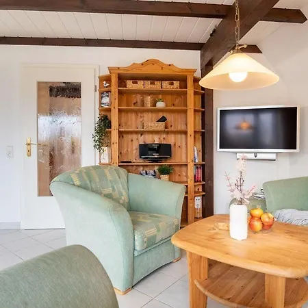 Am-hohen-ufer-reetdach-haus-ocean-breeze-123 Feriehus Großenbrode