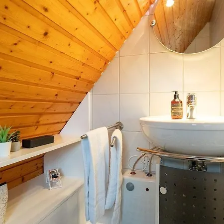 Am-hohen-ufer-reetdach-haus-ocean-breeze-123 Feriehus Großenbrode